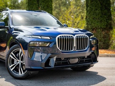 Used 2023 BMW X7 xDrive40i w/ Executive Package AWD/4WD image 6