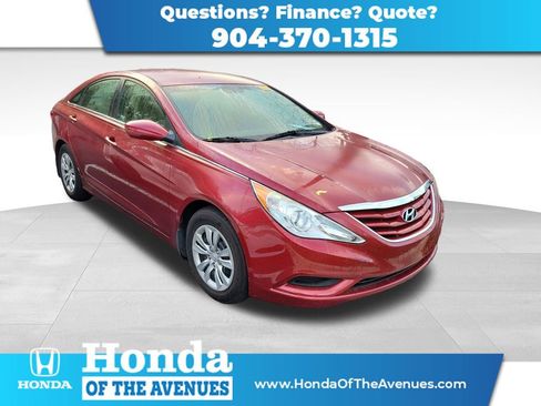 Used 2011 Hyundai Sonata GLS image 1