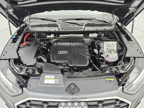 Used 2023 Audi Q5 2.0T Premium Plus w/ Premium Plus Package AWD/4WD image 16