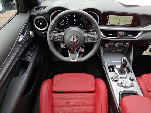 New 2026 Alfa Romeo Stelvio Sprint AWD/4WD image 7