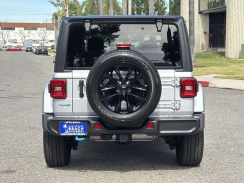 Used 2023 Jeep Wrangler Sahara w/ Cold Weather Group image 5