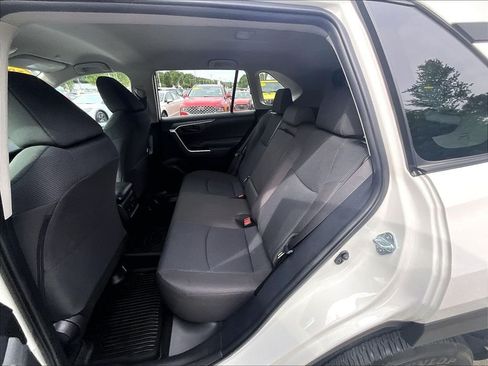 Certified 2024 Toyota RAV4 LE AWD/4WD image 15