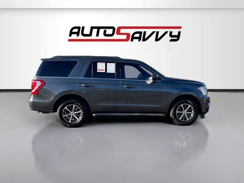 Used 2021 Ford Expedition XLT image 8