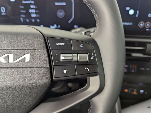 New 2026 Kia Sportage SX image 22