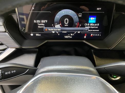 Used 2025 GMC Acadia Elevation image 38