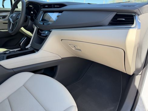 Certified 2023 Cadillac XT5 Premium Luxury image 12