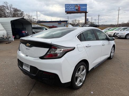 Used 2018 Chevrolet Volt LT image 6
