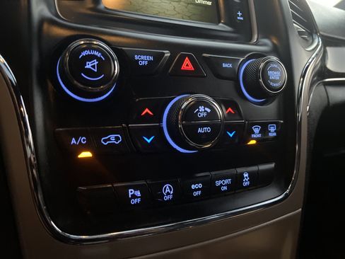 Used 2016 Jeep Grand Cherokee Limited image 28