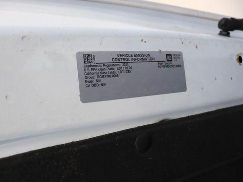 Used 2024 Cadillac Lyriq Sport RWD image 7
