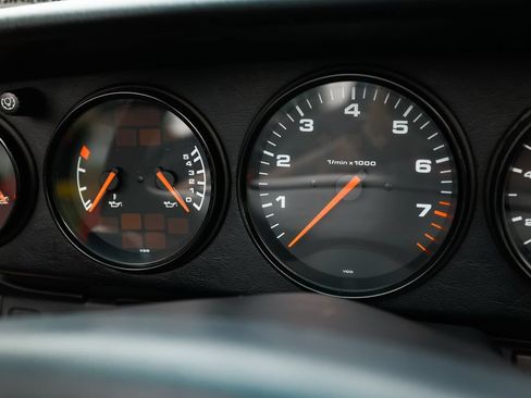 Used 1995 Porsche 911 Carrera RWD image 91