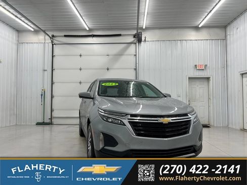 Used 2023 Chevrolet Equinox LT FWD image 1