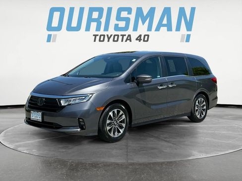 Used 2023 Honda Odyssey EX-L image 3
