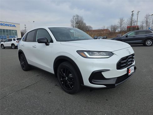 New 2026 Honda HR-V Sport image 8