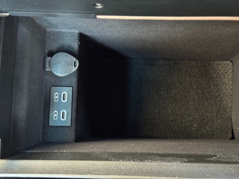 Used 2025 Lexus ES 300h w/ Premium Package FWD image 37