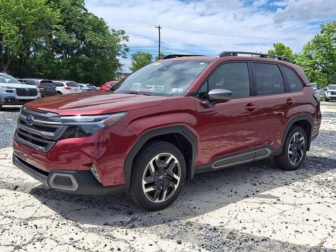 Certified 2025 Subaru Forester Limited AWD/4WD image 5