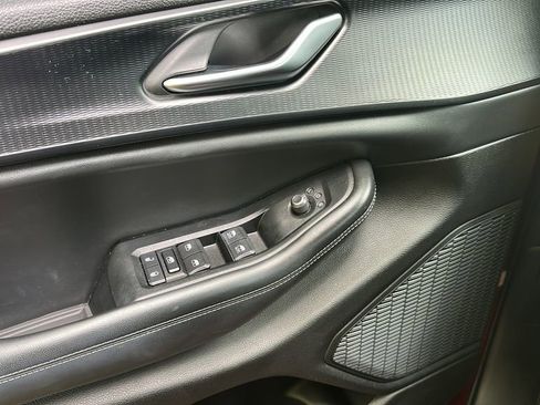 Used 2023 Jeep Grand Cherokee L Laredo RWD image 24