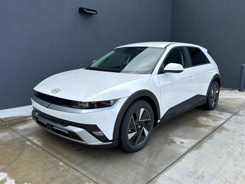 New 2026 Hyundai Ioniq 5 SEL image 1