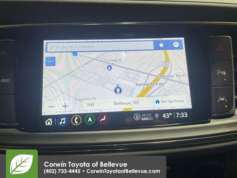 Used 2024 Buick Enclave Premium image 16