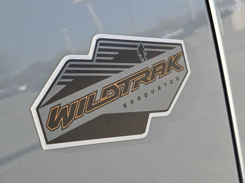 Used 2022 Ford Bronco Wildtrak image 13