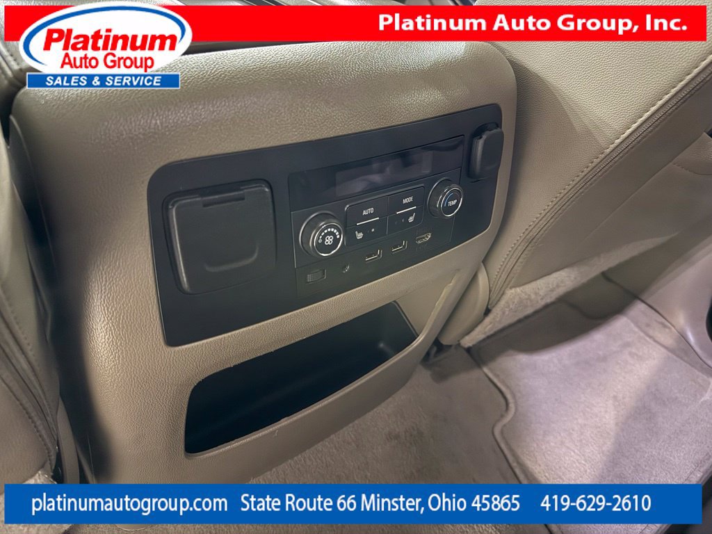 Used 2020 GMC Yukon XL SLT w/ Open Road Package AWD/4WD image 30