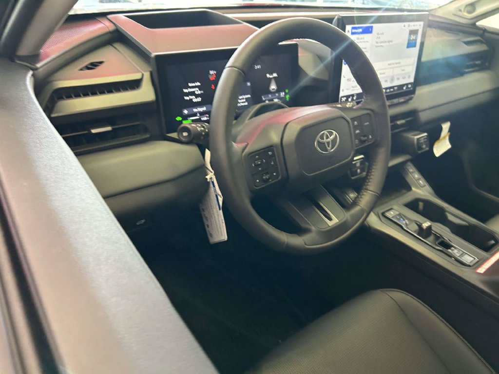 Used 2026 Toyota RAV4 Limited AWD/4WD image 13