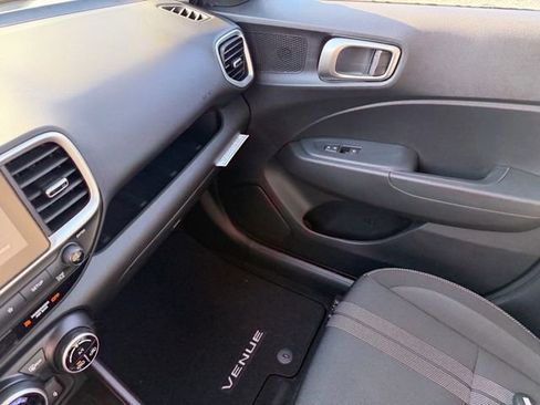 New 2026 Hyundai Venue SEL FWD image 12