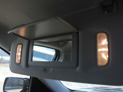 Used 2015 GMC Yukon SLT w/ Open Road Package image 29