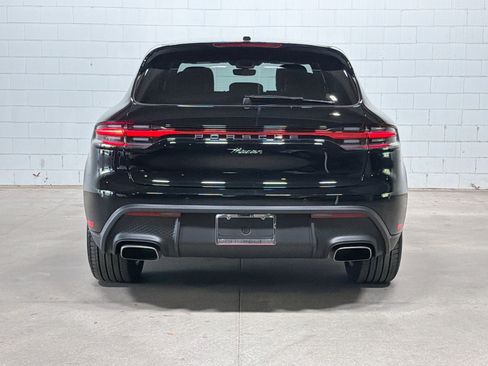 Certified 2026 Porsche Macan AWD/4WD image 8