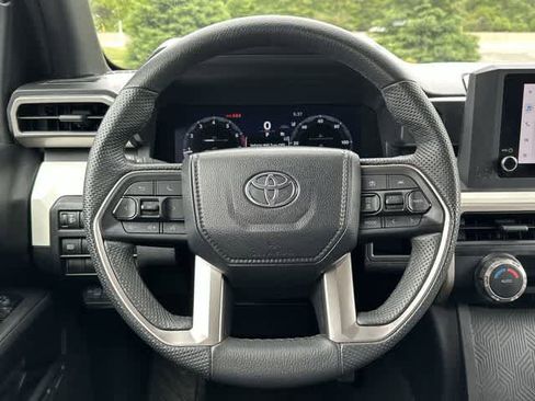 Used 2024 Toyota Tacoma TRD Off-Road AWD/4WD image 7