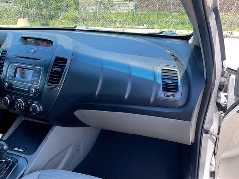 Used 2014 Kia Forte LX w/ Popular Package image 16
