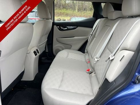 Used 2021 Nissan Rogue Sport SV image 5