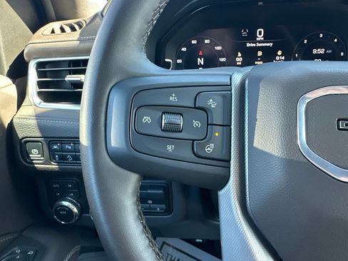 Used 2024 GMC Yukon XL Denali AWD/4WD image 60