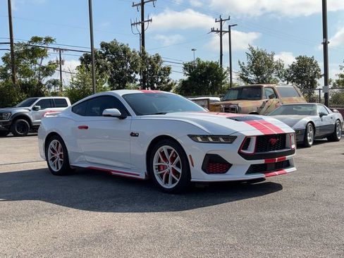 Used 2024 Ford Mustang GT Premium RWD image 7