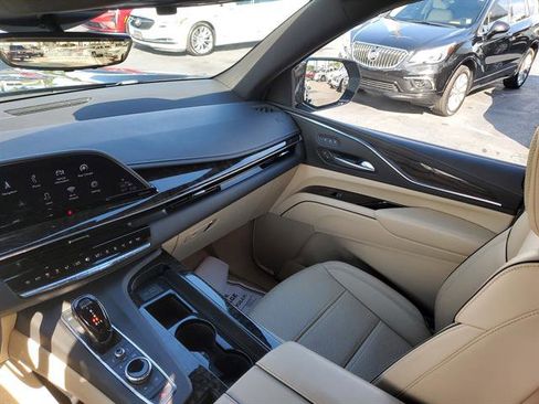 Used 2023 Cadillac Escalade Premium Luxury w/ Performance Package image 12
