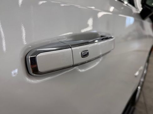 Used 2021 Chevrolet Tahoe High Country w/ Premium Package image 37