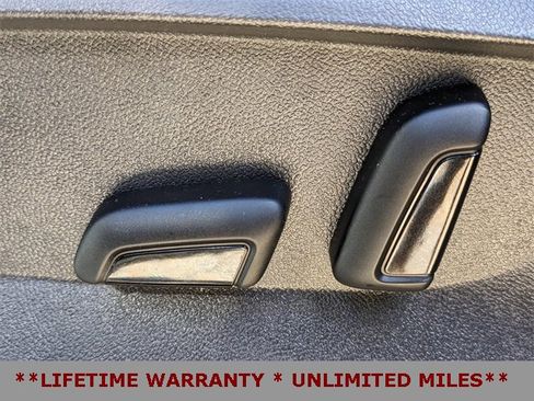 Used 2023 Volkswagen Tiguan SE image 23