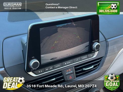 Used 2024 Nissan Altima 2.5 SV FWD image 12