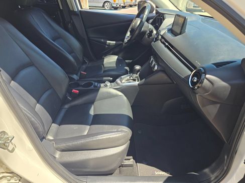 Used 2019 Toyota Yaris XLE FWD image 15