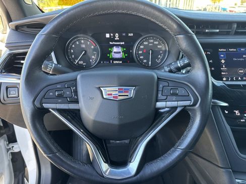 Used 2021 Cadillac XT6 Premium Luxury image 31