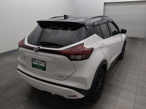 Used 2021 Nissan Kicks SR FWD image 7