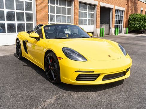 Used 2023 Porsche 718 Boxster S image 5