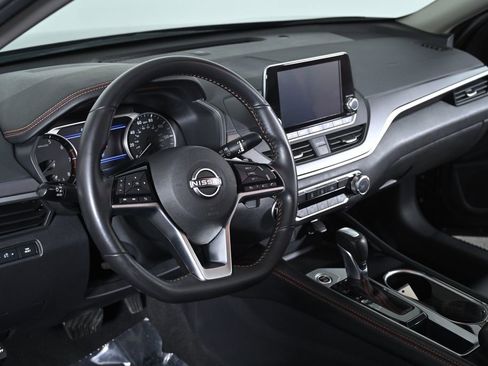 Certified 2023 Nissan Altima 2.5 SR image 14