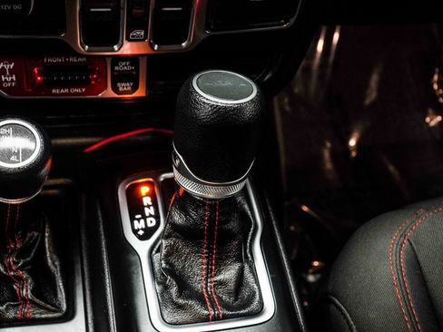 Used 2020 Jeep Gladiator Rubicon w/ Trailer Tow Package image 20