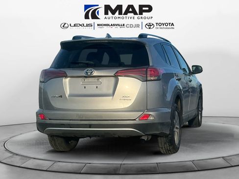 Used 2017 Toyota RAV4 XLE image 5