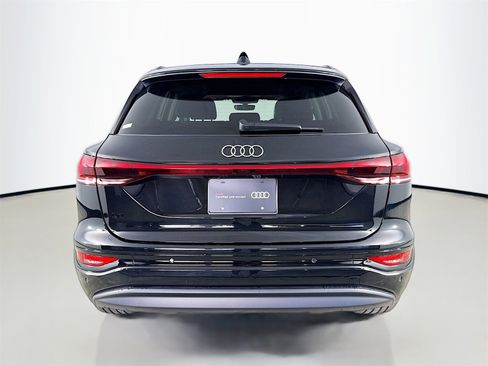 Certified 2025 Audi Q6 e-tron Premium w/ Convenience Package image 6