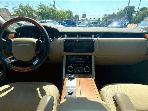 Used 2019 Land Rover Range Rover Supercharged image 14