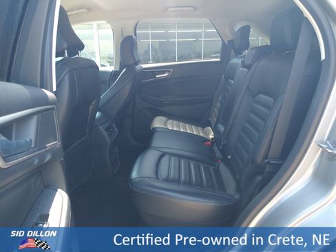 Used 2023 Ford Edge SEL image 4