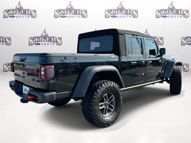 Used 2024 Jeep Gladiator Mojave w/ Technology Group AWD/4WD image 3