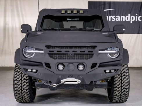 Used 2022 Ford Bronco Wildtrak image 3