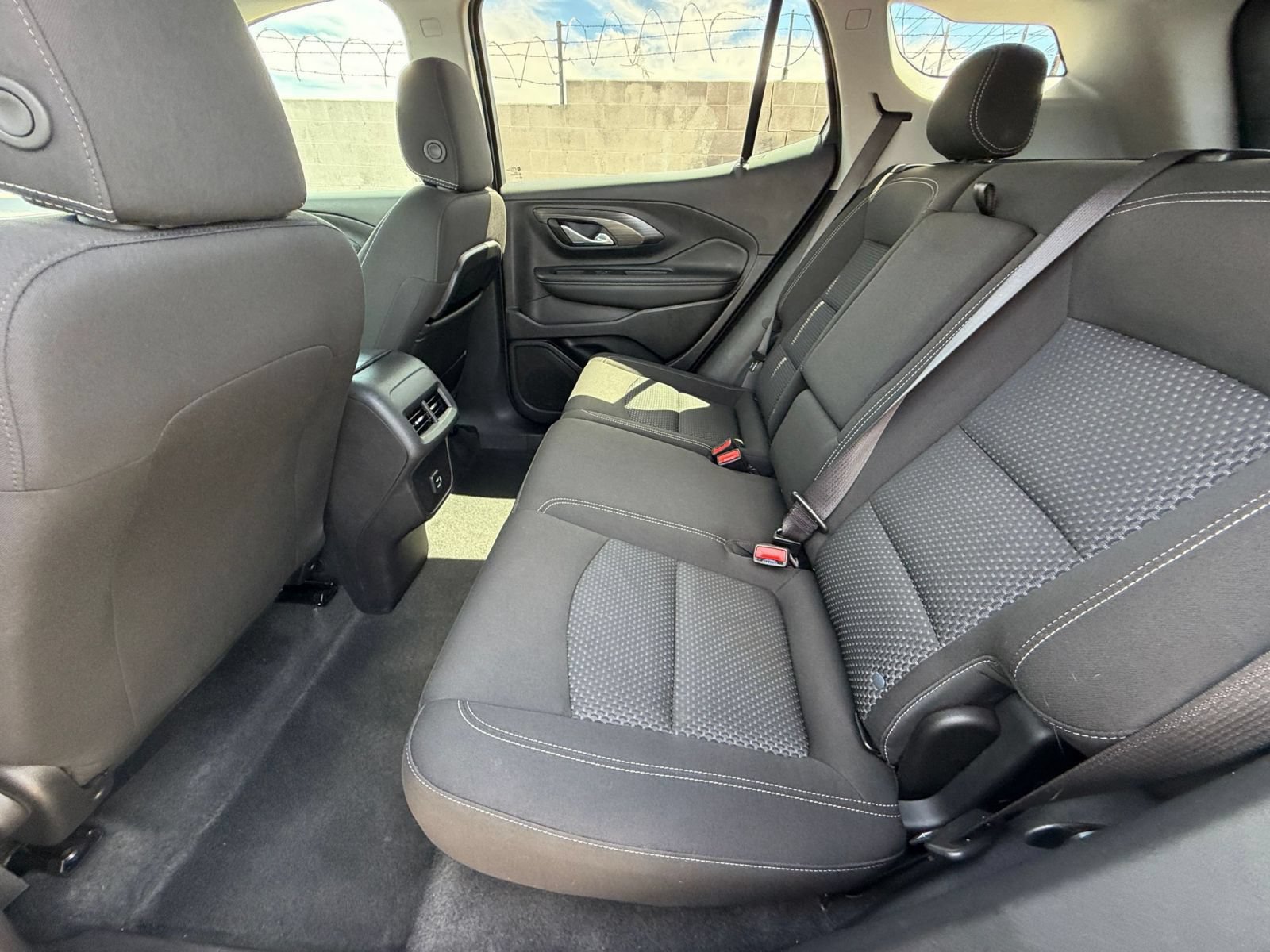 Used 2024 GMC Terrain SLE FWD image 22